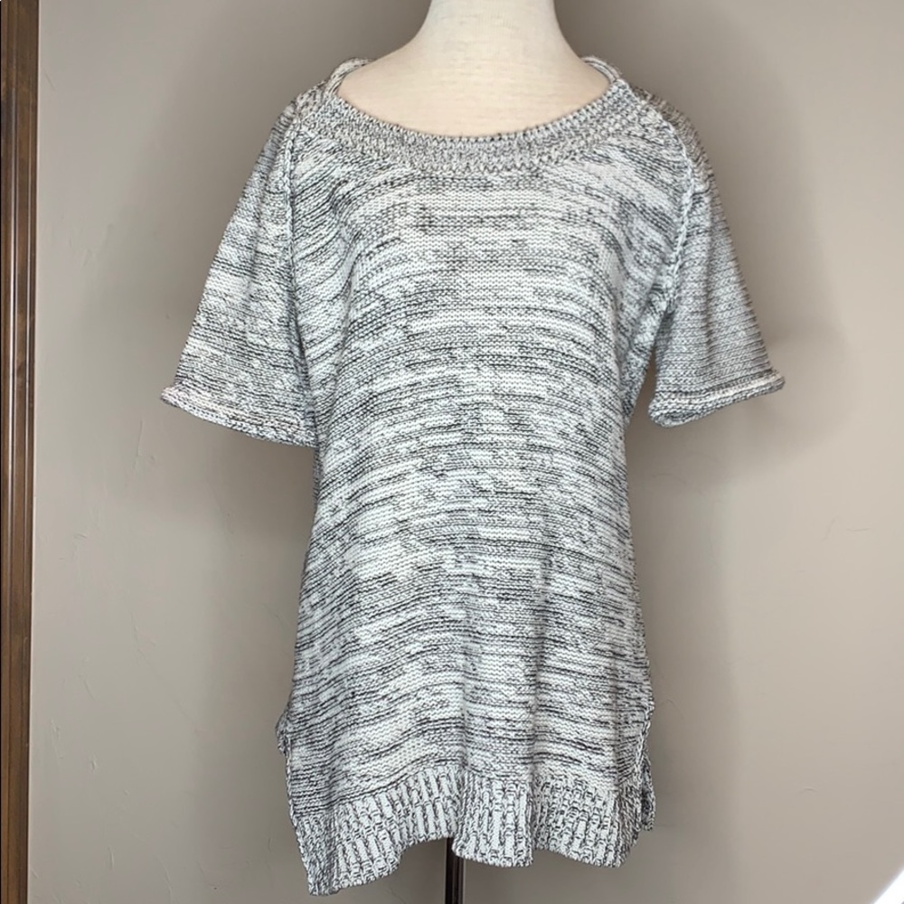 CAbi Sweater Tunic Size M